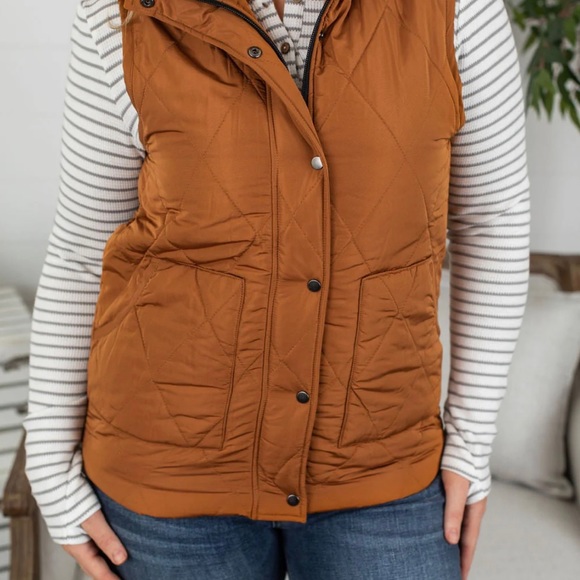 Remy a Full Front Zip Vest with pockets - Picture 2 of 4